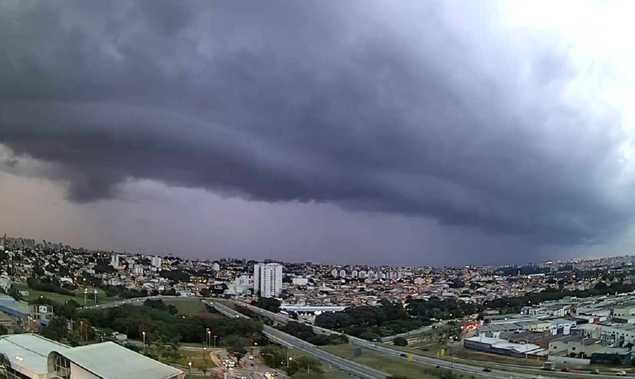 Evolução de chuva em Sorocaba SP veja o vídeo exclusivo Clima ao Vivo